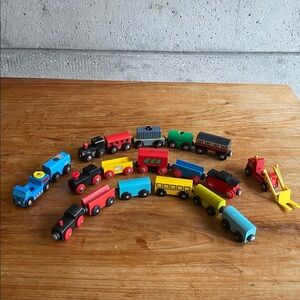 Vtg Wood Train Bundle x 19